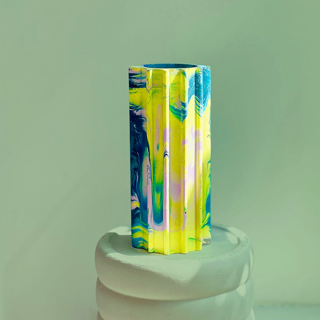 Medium Bud Vase Marbled in Emerald - Misshandled